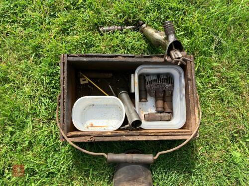 LISTER HANDPIECE & COMBS