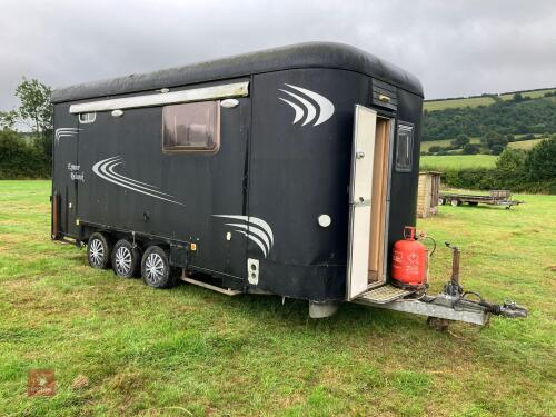 TRIPLE AXLE TRANSPORT/LIVING TRAILER