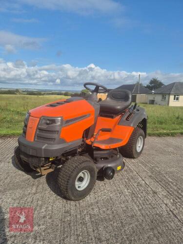 2017 HUSQVARNA TC38 RIDE ON MOWER (S/R)