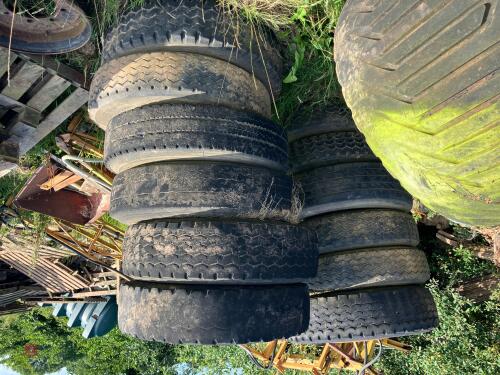 12 X 900-20 10 STUD WHEELS & TYRES