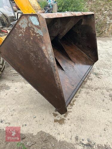 7' 6'' GRAIN BUCKET