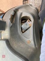 2001 NEW HOLLAND TS115 4WD TRACTOR - 39