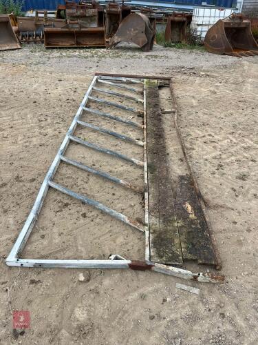 12' 6'' FEED BARRIER (S/R)