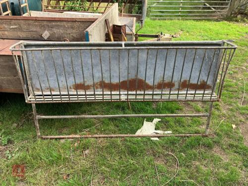 GALVANISED CALF FEEDER (1)