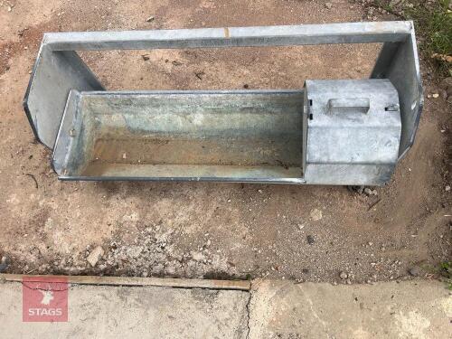 WALL MOUNTED ROTATING CATTLE DRINKER
