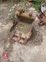 HITACHI LANDY KID EX22-2 DIGGER - 5