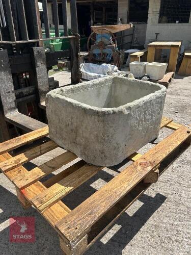D SHAPED FLOWER TROUGH