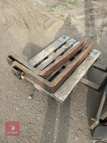 MERLO PALLET FORKS