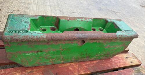 JD FRONT WEIGHT BRACKET 108KG