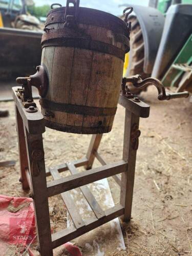 BUTTER CHURN (S/R)