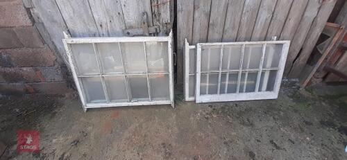 3 CRITTAL WINDOWS