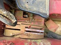 INTERNATIONAL 574 2WD TRACTOR (S/R) - 6