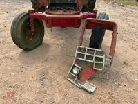 INTERNATIONAL 574 2WD TRACTOR (S/R) - 19