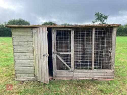 10' X 4' DOG KENNEL