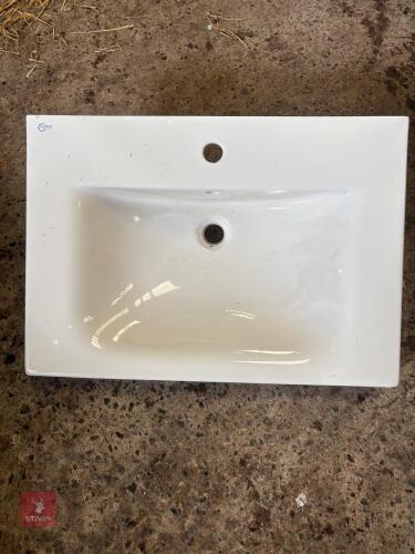 WALL HUNG SINK