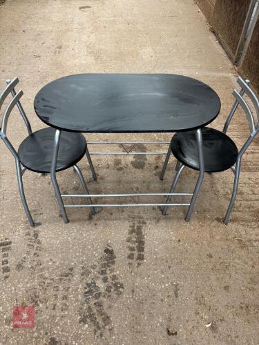 TABLE & 2 CHAIRS