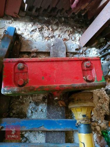 JOHN DEERE WEIGHT BLOCK