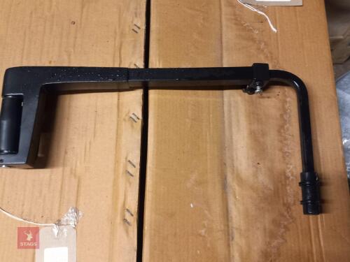 JOHN DEERE MIRROR ARM LH
