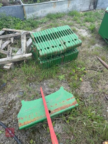 18 JOHN DEERE 50KG FRONT TRACTOR WEIGHTS