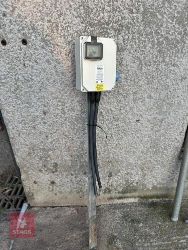 ELECTRIC PLUG IN