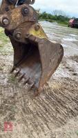 CASE CX130 13TON EXCAVATOR - 5