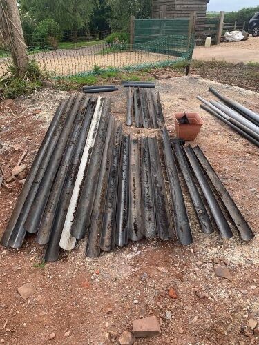 MIX OF 27 LENGTHS OF GUTTERING
