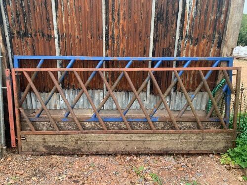 LARGE METAL FEED BARRIERS