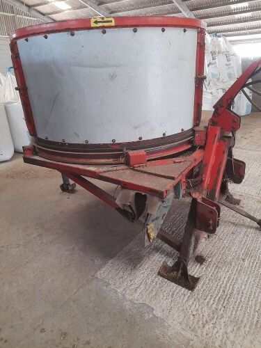 1996 KVERNELAND 814 STRAW CHOPPER
