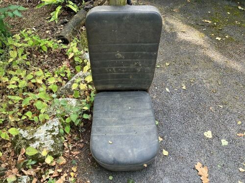 LANDROVER DEFENDER MIDDLE SEAT