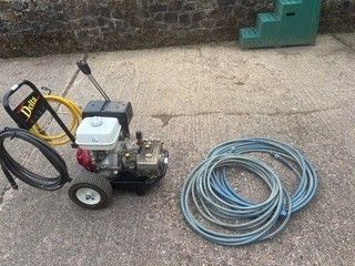 PRESSURE WASHER