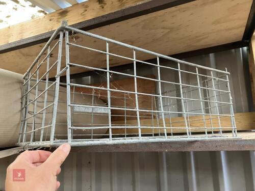 WIRE BOTTLE CRATE