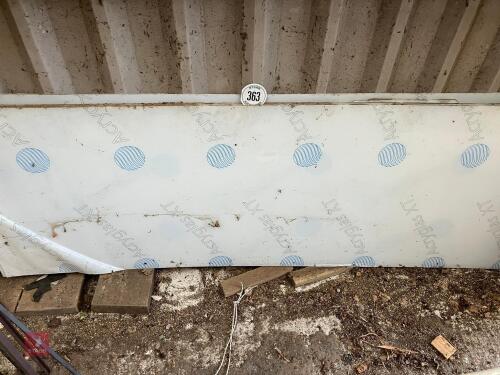 4 LENGTHS OF ACYLIC/PLASTIC