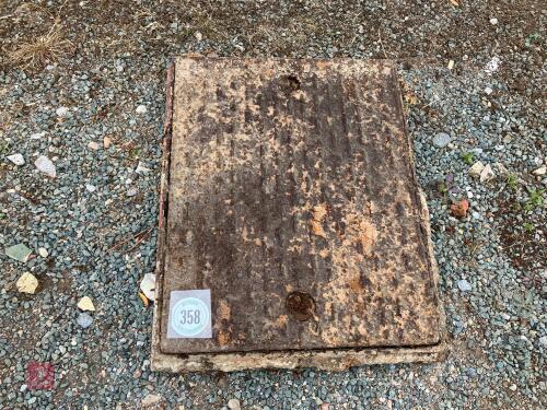 MANHOLE COVER