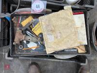 ASSORTED POTTING ACCESSORIES