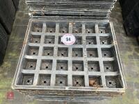 LARGE QTY OF CT7-30 POT TRAYS - 3