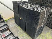 LARGE QTY OF CT7-30 POT TRAYS - 3