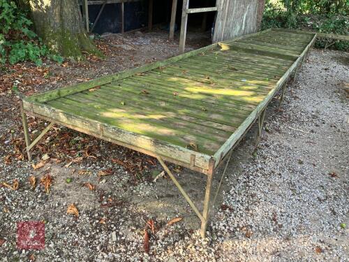OUTDOOR NURSERY DISPLAY TABLES