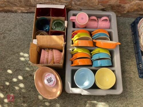 QTY OF COLOURED SERVING BOWLS