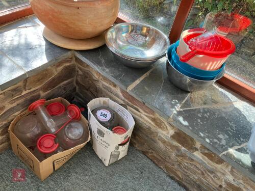 SERVING/COOKERY BOWLS
