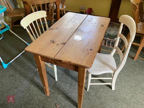 RECTANGULAR TABLE & 2 CHAIRS