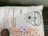 BAG OF WOOLMOSS BASKET LINER - 2