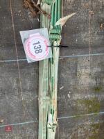 6 PLASTIC STAKES/SUPPORTS - 2