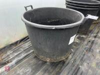 1 X 130 LITRE POT - 3