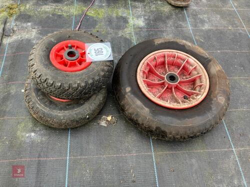 3 WHEELS AND TYRES