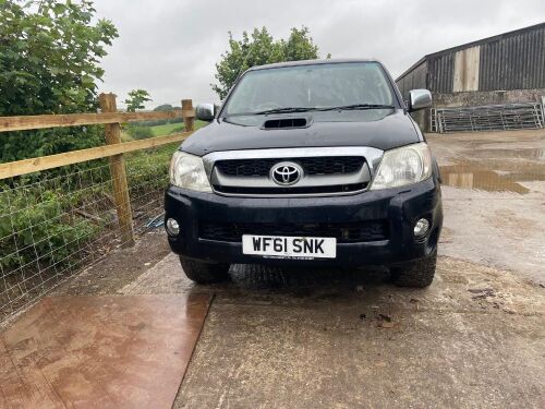 2012 TOYOTA HILUX INVINCIBLE (S/R)