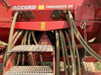 ACCORD PNEUMATIC DV SEED DRILL (S/R) - 22