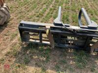 2014 ALO GRIP 200 BALE HANDLER - 8
