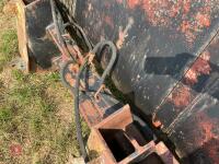 2.3 METRE TIP TOE GRAIN BUCKET - 9
