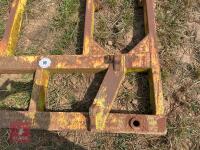 UNIBRACKET FERTILISER BAG HANDLER - 4