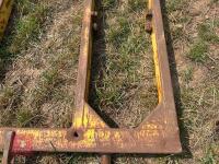 UNIBRACKET FERTILISER BAG HANDLER - 7